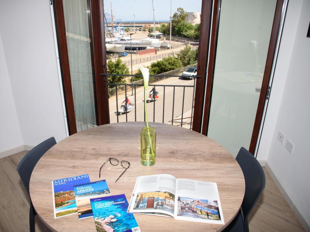 شقة Loft Lungomare Vista Mare E Monti أرباتاكْسْ المظهر الخارجي الصورة