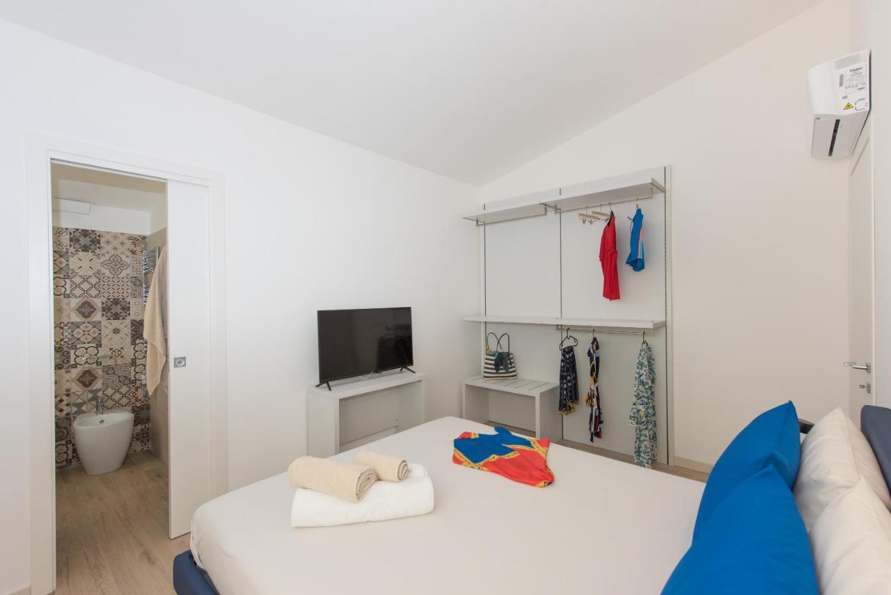 شقة Loft Lungomare Vista Mare E Monti أرباتاكْسْ المظهر الخارجي الصورة