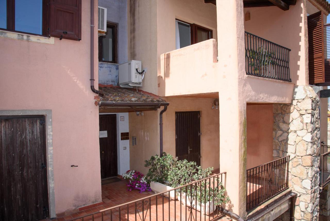 شقة Loft Lungomare Vista Mare E Monti أرباتاكْسْ المظهر الخارجي الصورة